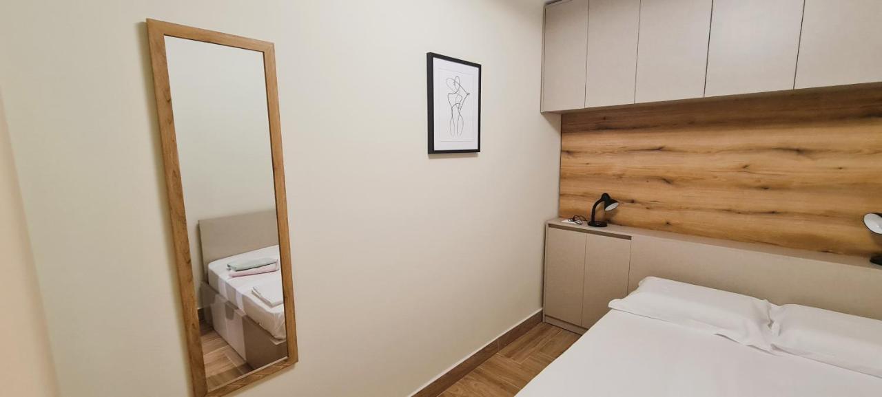 Apartamento 2v1 - Center 4 Tirana